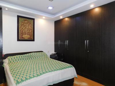 Bedroom Image of 2000 Sq.ft 3 BHK Builder Floor for sale in Safdarjung Enclave New Delhi for Rs. 50000000