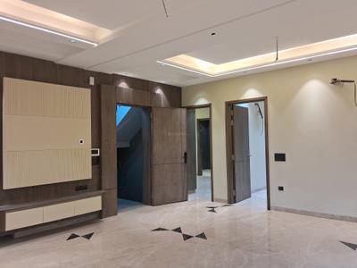 Living Room Image of 1800 Sq.ft 3 BHK Builder Floor for sale in Paschim Vihar New Delhi for Rs. 42500000