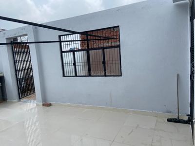 Image of 1000 Sq.ft 2 BHK Apartment / Flat for rent in Husainganj, Lucknow for Rs. 16000