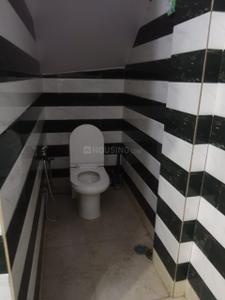 Bathroom Image of 500 Sq.ft 1 BHK Independent House for rent in Baprola New Delhi for Rs. 10000