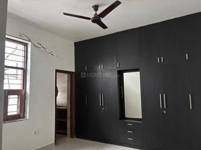 Bedroom Image of 2500 Sq.ft 3 BHK Builder Floor for rent in Sector 11 Faridabad for Rs. 34000