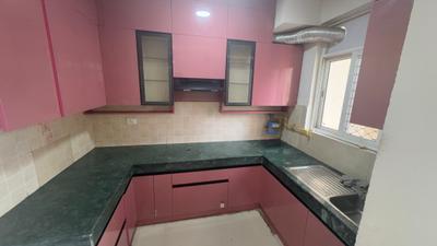 Kitchen Image of 1280 Sq.ft 3 BHK Apartment / Flat for rent in Jaypee Kosmos, Sector 134 Noida for Rs. 32000