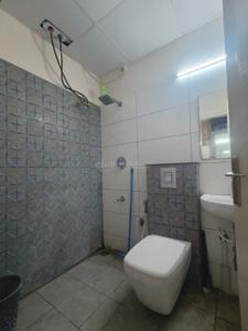 Bathroom Image of 600 Sq.ft 1 BHK Apartment / Flat for rent in Indira Nagar Bengaluru for Rs. 35001
