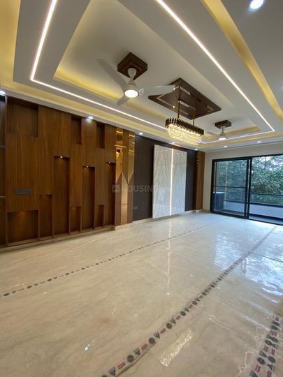 Green Wood Luxury Floors Main Image 1