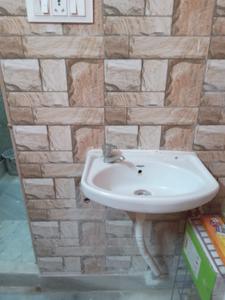 Image of 250 Sq.ft 1 RK Apartment / Flat for rent in Kankurgachi, Kolkata for Rs. 5500