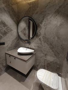 Bathroom Image of 3200 Sq.ft 4.5 BHK Builder Floor for sale in Independent Floors At DLF City Phase IV, DLF Phase 4 Gurgaon for Rs. 47500000