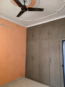 Bedroom Image of 1500 Sq.ft 2 BHK Builder Floor for rent in Aliganj Lucknow for Rs. 18000