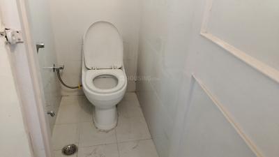 Image of 1600 Sq.ft 3 BHK Apartment / Flat for rent in Reputed Shri Hari Apartment, Sector 12 Dwarka, New Delhi for Rs. 43000