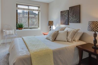 Bedroom Image of 1200 Sq.ft 2 BHK Apartment / Flat for sale in Transcon Auris Ivorine, Andheri West Mumbai for Rs. 37000000