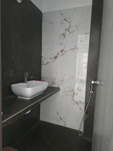 Common Bathroom Image of 3300 Sq.ft 4 BHK Apartment / Flat for sale in Juhu Mumbai for Rs. 125000000