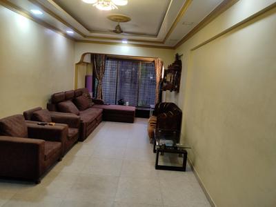 Living Room Image of 950 Sq.ft 2 BHK Apartment / Flat for sale in Sion Mumbai for Rs. 27500000
