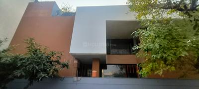 Image of 6000 Sq.ft 6 BHK Independent House for sale in Sector 72, Noida for Rs. 75000000