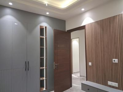 Bedroom Image of 1800 Sq.ft 3 BHK Builder Floor for sale in Paschim Vihar New Delhi for Rs. 35000000