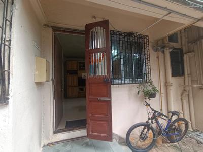 Balcony Image of 500 Sq.ft 1 BHK Apartment / Flat for rent in Akshay New Akshay Apartments, Vile Parle East Mumbai for Rs. 48000