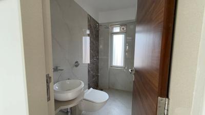 Image of 800 Sq.ft 2 BHK Apartment / Flat for sale in Vile Parle East, Mumbai for Rs. 41800000