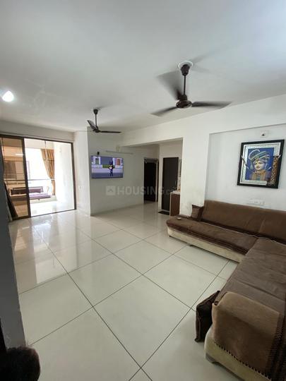 A V Star Heights Main Image 1