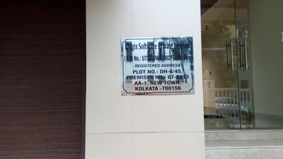 Image of 1060 Sq.ft 2 BHK Independent House for rent in Paikpara, Kolkata for Rs. 20000