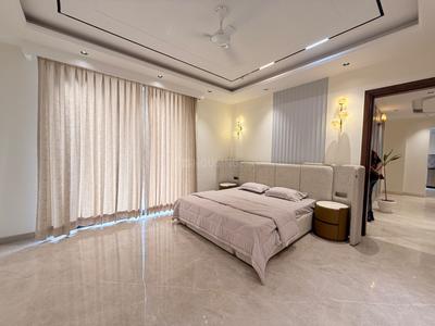 Bedroom Image of 3150 Sq.ft 4 BHK Builder Floor for sale in Ansal Esencia Sector 67, Sector 67 Gurgaon for Rs. 39500000