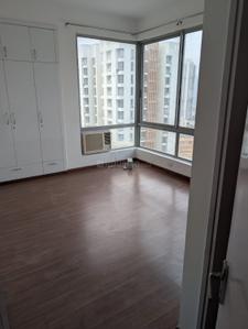 Bedroom Image of 1650 Sq.ft 2.5 BHK Apartment / Flat for rent in Pioneer Park, Sector 61 Gurgaon for Rs. 57000