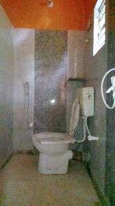 Bathroom Image of 665 Sq.ft 2 BHK Apartment / Flat for sale in Keshtopur Kolkata for Rs. 2100000