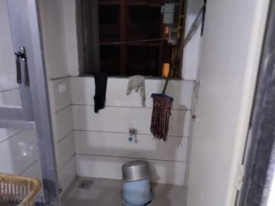 Bathroom Image of 1702 Sq.ft 3 BHK Apartment / Flat for rent in Vandemataram Mahadev Lily, Maninagar Ahmedabad for Rs. 25000