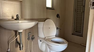 Image of 1080 Sq.ft 2 BHK Apartment / Flat for rent in Adani The Meadows, Shantigram, Ahmedabad for Rs. 32000
