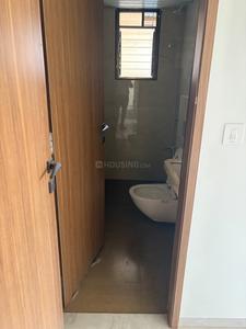 Bathroom Image of 2200 Sq.ft 4 BHK Apartment / Flat for rent in Sope Estate, Gangapur Nashik for Rs. 42000