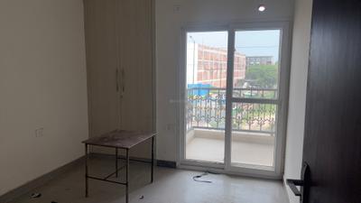 Bedroom Image of 1515 Sq.ft 3 BHK Apartment / Flat for rent in Noida Extension Greater Noida for Rs. 25000