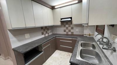 Kitchen Image of 1400 Sq.ft 3 BHK Builder Floor for sale in Surajmal Vihar New Delhi for Rs. 27000000