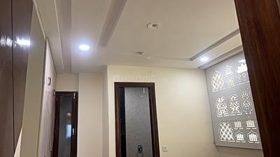 Bedroom Image of 1100 Sq.ft 3 BHK Builder Floor for sale in Sector 3 Rohini New Delhi for Rs. 18500000