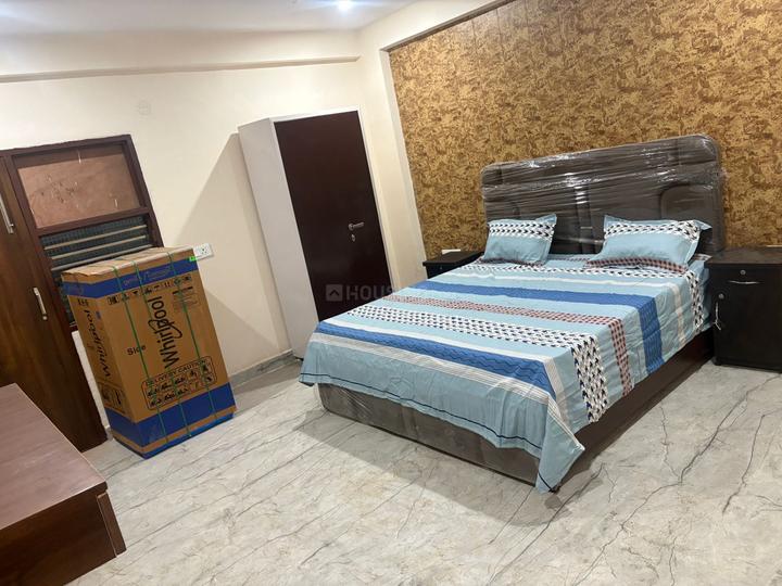 DLF Phase 5 Bedroom 1