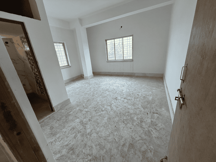 Airport Gate No 2 Main Image 1