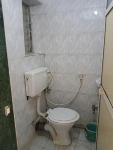 Bathroom Image of 950 Sq.ft 2 BHK Apartment / Flat for sale in Kalyan West Kalyan for Rs. 5800000
