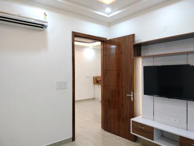 Bedroom Image of 1350 Sq.ft 3 BHK Builder Floor for sale in BPTP District, Sector 81 Faridabad for Rs. 17000000