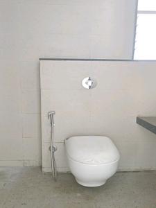 Common Bathroom Image of 470 Sq.ft 1 BHK Apartment / Flat for rent in Mantra Montana, Dhanori Pune for Rs. 16000