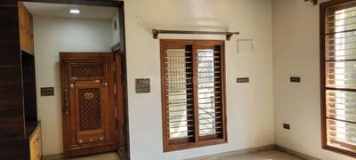Bedroom Image of 2100 Sq.ft 2 BHK Independent House for rent in Basaveshwara Nagar Bengaluru for Rs. 75000