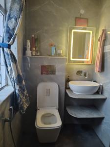 Bathroom Image of 751 Sq.ft 2 BHK Apartment / Flat for sale in Ballygunge Kolkata for Rs. 9500000