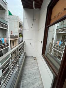 Balcony Image of 720 Sq.ft 2 BHK Builder Floor for sale in Shalimar Bagh New Delhi for Rs. 12000000