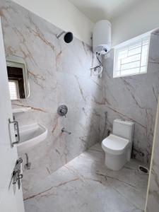 Bathroom Image of 550 Sq.ft 1 RK Apartment / Flat for rent in Kadubeesanahalli Bengaluru for Rs. 16000