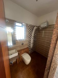 Bathroom Image of 1050 Sq.ft 2 BHK Apartment / Flat for sale in Paradise Sai Icon, Kharghar Navi Mumbai for Rs. 12500000