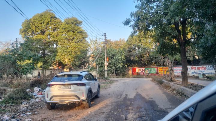 Gomti Nagar Main Image 1