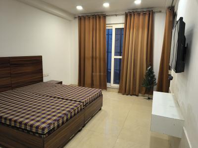 Bedroom Image of 2700 Sq.ft 4 BHK Builder Floor for rent in Sector 43 Gurgaon for Rs. 90000