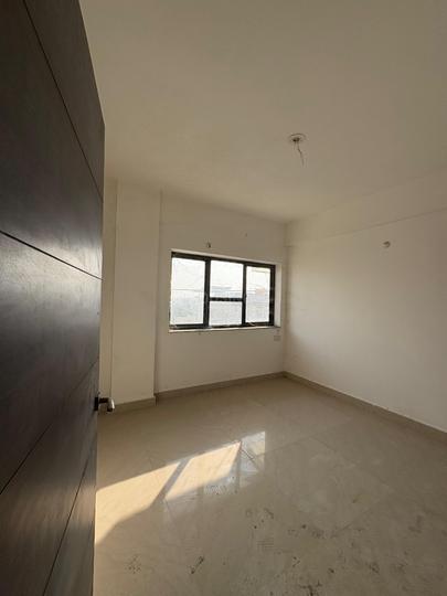 Kolar Road Main Image 1