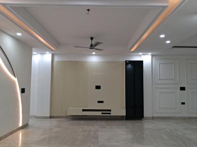 Living Room Image of 2700 Sq.ft 4 BHK Builder Floor for sale in Mansarover Garden New Delhi for Rs. 45000000