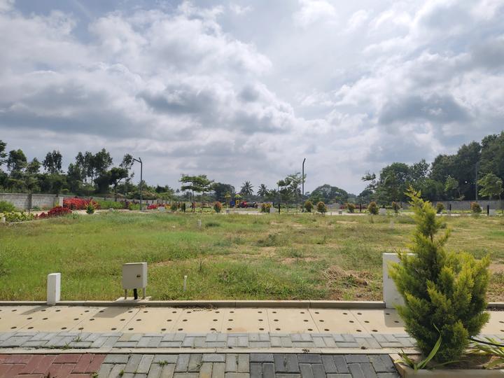 Lords Steps Layout, Panathur Main Image 1