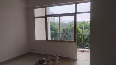 Living Room Image of 1699 Sq.ft 3 BHK Apartment / Flat for rent in Panchsheel Wellington, Crossings Republik Ghaziabad for Rs. 22000