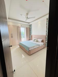 Bedroom Image of 1400 Sq.ft 3 BHK Apartment / Flat for sale in Amrapali Silicon City, Sector 76 Noida for Rs. 14000000