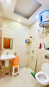 Bathroom Image of 1354 Sq.ft 3 BHK Apartment / Flat for sale in Peer Muchalla Zirakpur for Rs. 7950000