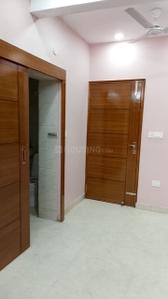 Bedroom Image of 900 Sq.ft 2 BHK Builder Floor for rent in Rajouri Garden New Delhi for Rs. 33000
