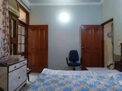 Bedroom Image of 1782 Sq.ft 3 BHK Builder Floor for sale in Surya enclave, Paschim Vihar New Delhi for Rs. 32500000
